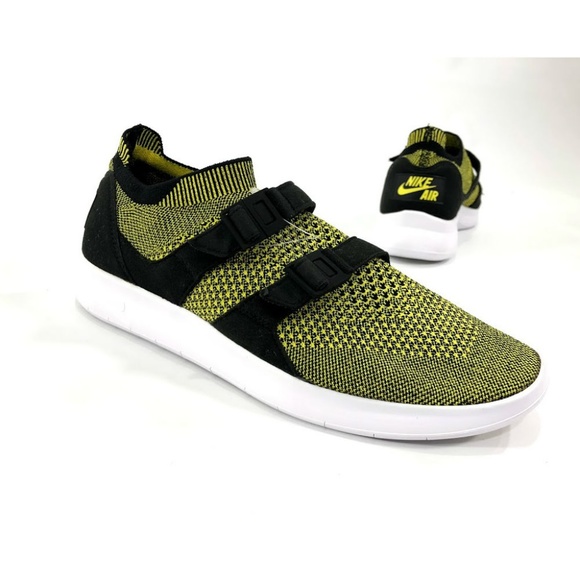 Nike Air Women Sock Racer Flyknit Shoe 896447-003 - Picture 4 of 8